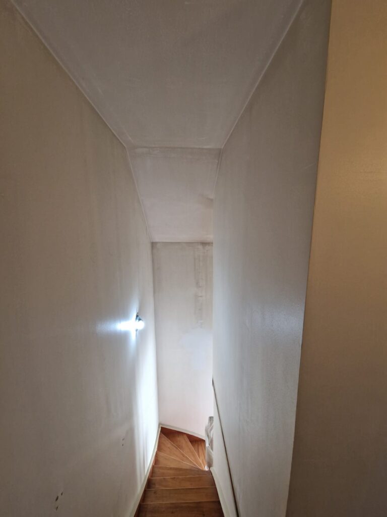 cage d'escalier, blanc 2